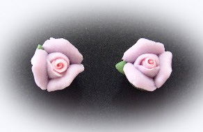 E34 Purple Rose Clay Stud Earrings $2.90